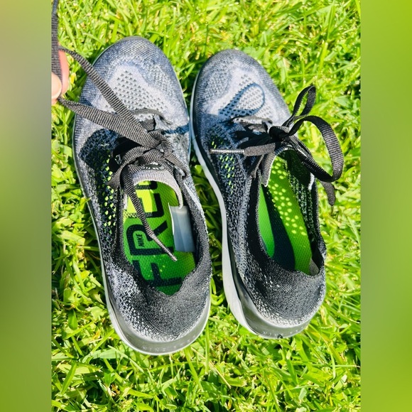 Nike FREE RN FLYKNIT women’s size 7.5 gentle use super clean! - Picture 11 of 11